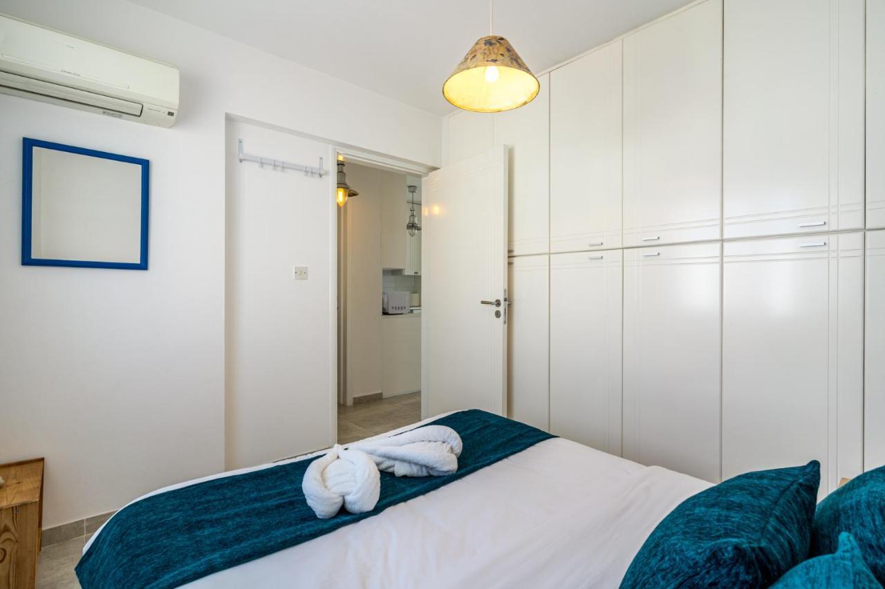 Seawaves 1- Bedroom Near Meneou Ларнака