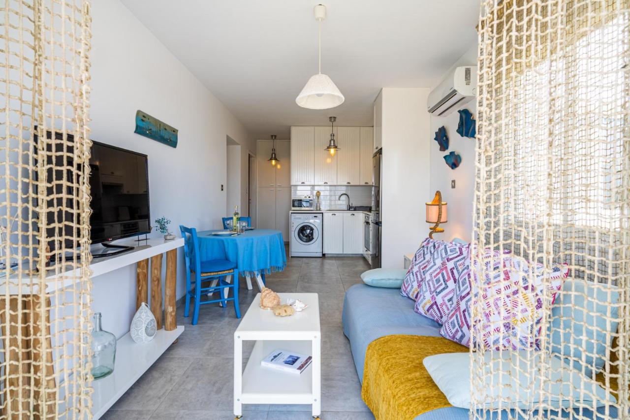 Seawaves 1- Bedroom Near Meneou Ларнака
